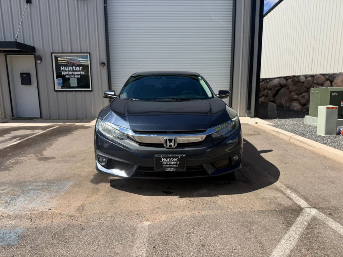 Used 2017 Honda Civic Touring image 14