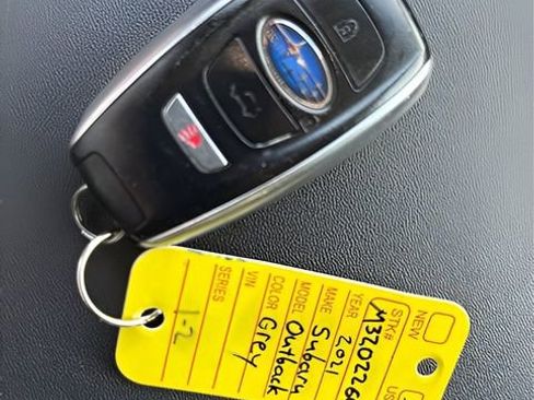 Used 2021 Subaru Outback Premium image 17