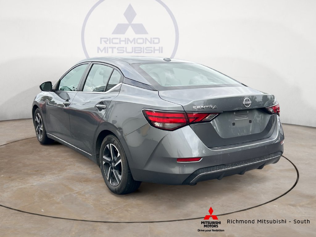 Used 2025 Nissan Sentra SV FWD image 5