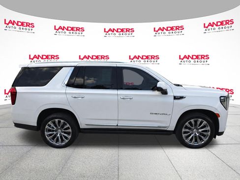 Used 2021 GMC Yukon Denali w/ Denali Premium Package RWD image 4