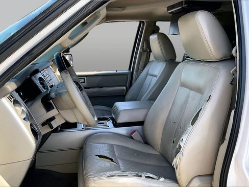 Used 2011 Ford Expedition Limited RWD image 7