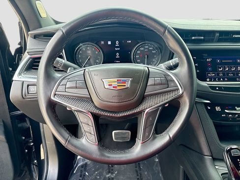 Used 2024 Cadillac XT5 Sportv w/ Technology Package AWD/4WD image 11