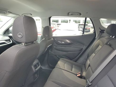 Used 2024 GMC Terrain SLE w/ Elevation Edition AWD/4WD image 10
