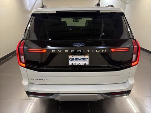 New 2026 Ford Expedition Platinum w/ Driver's Package AWD/4WD image 5