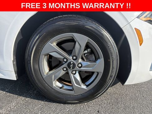 Used 2022 Kia K5 LXS FWD image 10