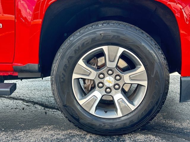 Used 2016 Chevrolet Colorado Z71 AWD/4WD image 8
