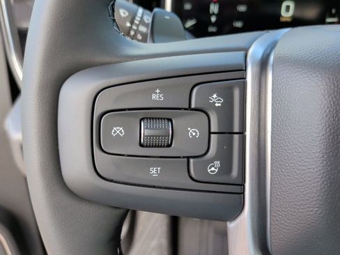 New 2026 GMC Sierra 1500 SLT image 18