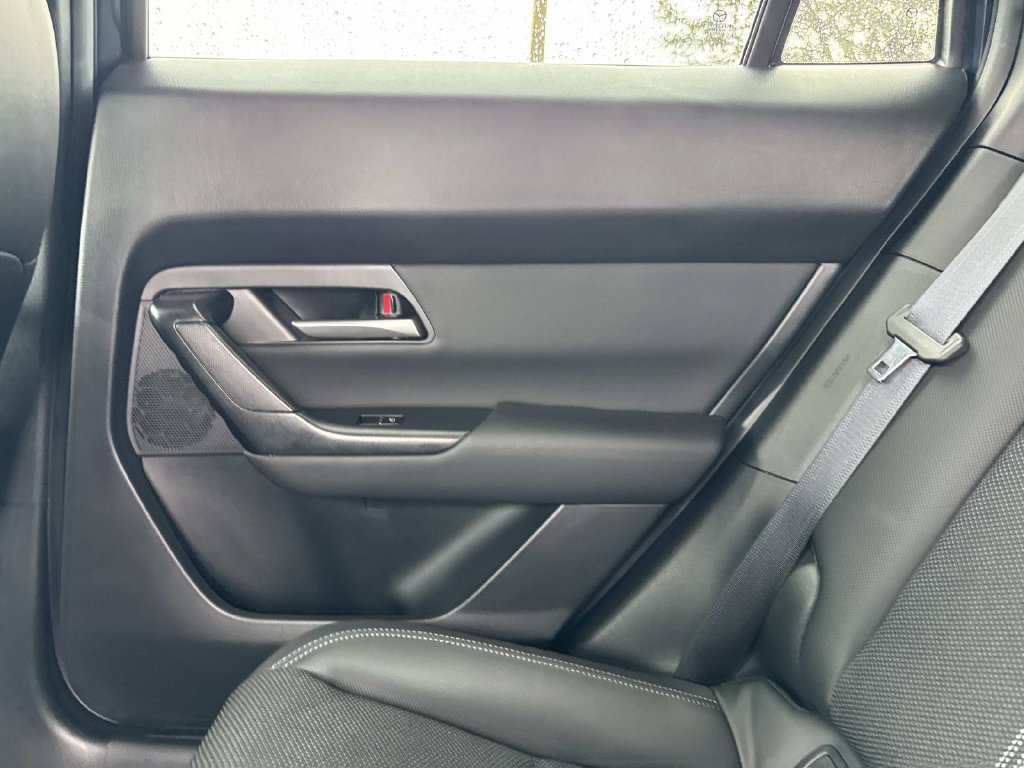 Used 2025 MAZDA CX-50 AWD 2.5 S w/ Cargo Package image 17