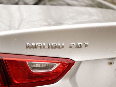 Used 2016 Chevrolet Malibu LT image 30