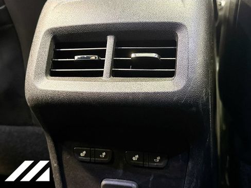 Used 2020 Chevrolet Equinox Premier AWD/4WD image 29