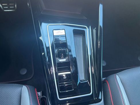 Used 2023 Volkswagen GTI Autobahn image 58