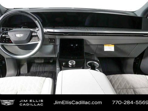 Certified 2026 Cadillac Escalade IQ Sport 1 w/ LPO, ONYX Package AWD/4WD image 17