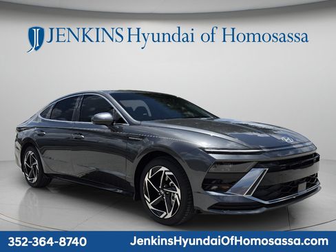 New 2026 Hyundai Sonata SEL FWD image 2