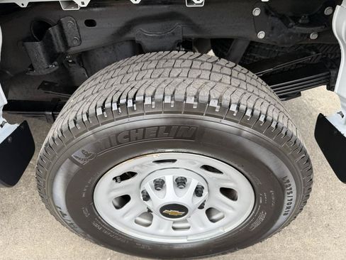 Used 2025 Chevrolet Silverado 3500 W/T w/ WT/CX Safety Package AWD/4WD image 22
