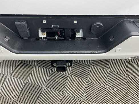 Used 2021 Chevrolet Silverado 1500 High Country image 7