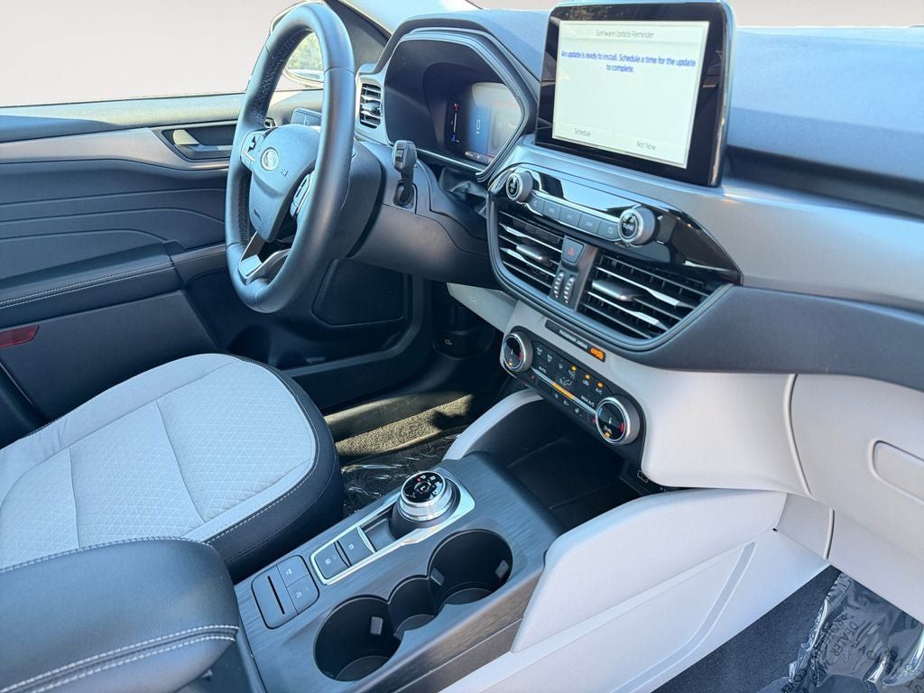 Used 2024 Ford Escape Active AWD/4WD image 26