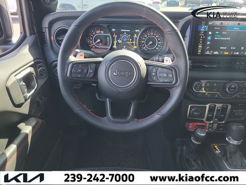 Used 2026 Jeep Wrangler Unlimited Rubicon 392 w/ Quick Order Package 27X Moab AWD/4WD image 19
