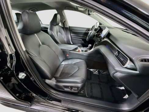 Used 2023 Toyota Camry XSE FWD image 29