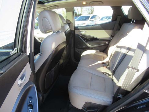 Used 2017 Hyundai Santa Fe Sport w/ 2.4L Tech Package 04 image 21