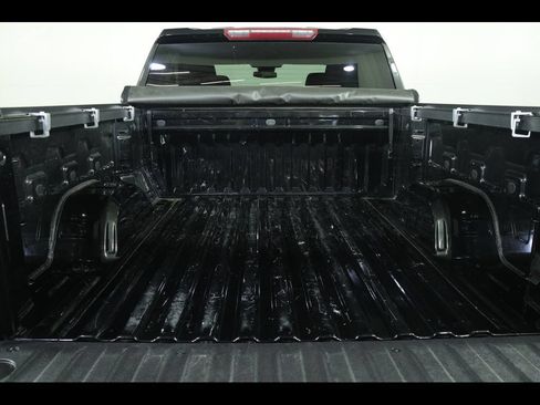 Used 2023 Chevrolet Silverado 1500 LT AWD/4WD image 19