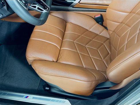 Used 2023 BMW 760i xDrive w/ Luxury Rear Seating Package image 18