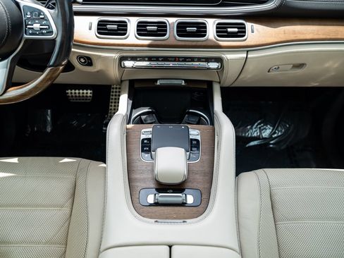 Used 2020 Mercedes-Benz GLS 580 4MATIC image 36