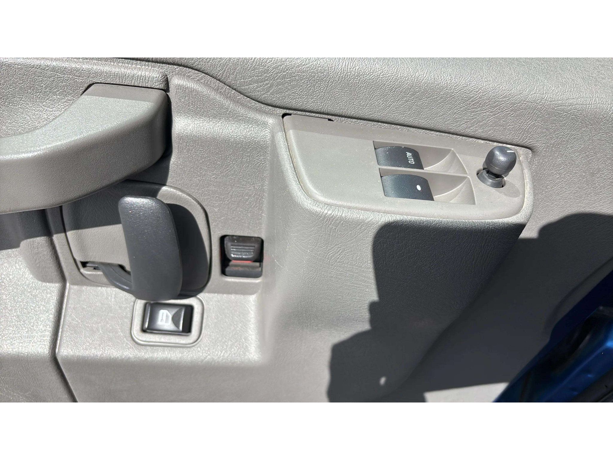Used 2019 Chevrolet Express 3500 LS w/ Chrome Appearance Package RWD image 18