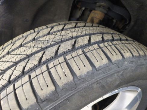 Used 2015 Jeep Grand Cherokee Limited w/ Luxury Group II image 28