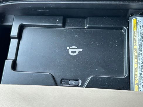 Used 2022 Toyota Highlander Platinum FWD image 37
