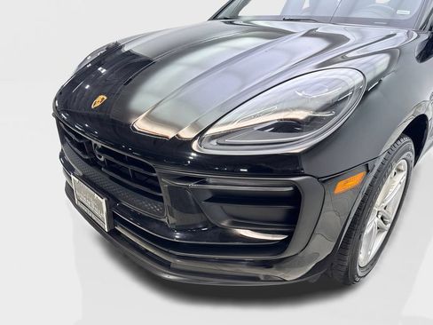 Used 2024 Porsche Macan AWD/4WD image 16