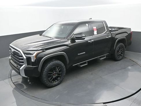 New 2026 Toyota Tundra Limited AWD/4WD image 30