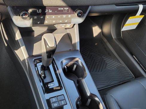 New 2026 Subaru Outback Premium image 13