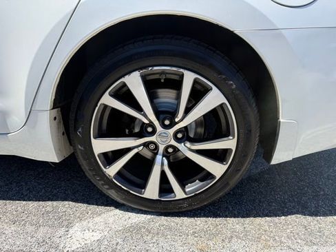 Used 2018 Nissan Maxima 3.5 SV FWD image 12