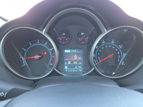 Used 2014 Chevrolet Cruze LT image 24