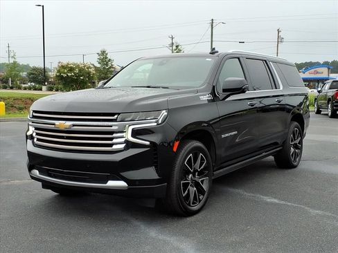 Used 2021 Chevrolet Suburban High Country w/ Premium Package AWD/4WD image 1