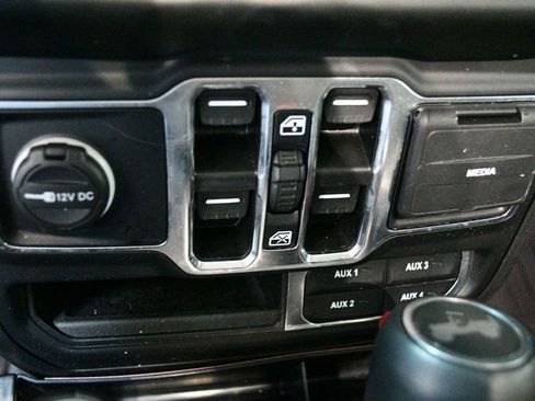 Used 2022 Jeep Wrangler Unlimited Sahara image 77