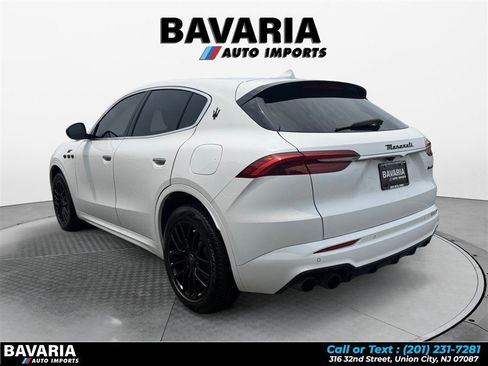 Used 2023 Maserati Grecale GT AWD/4WD image 3