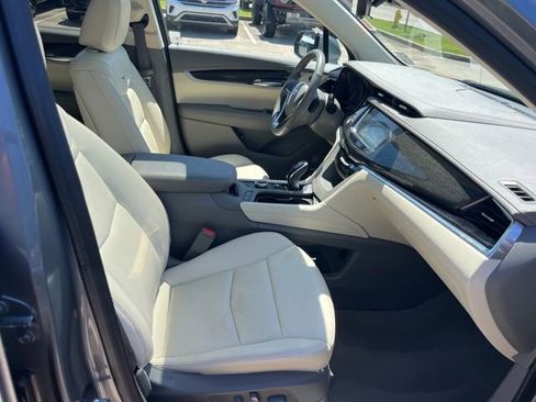Certified 2022 Cadillac XT6 Premium Luxury w/ Technology Package FWD image 41