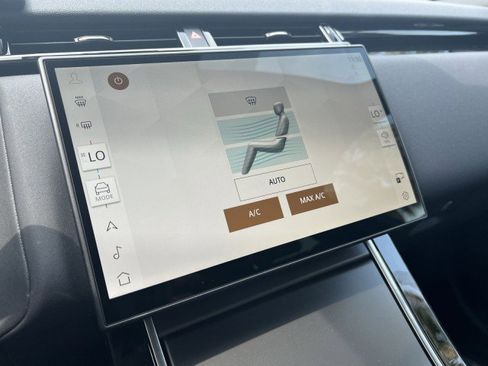 New 2026 Land Rover Range Rover Velar S image 28