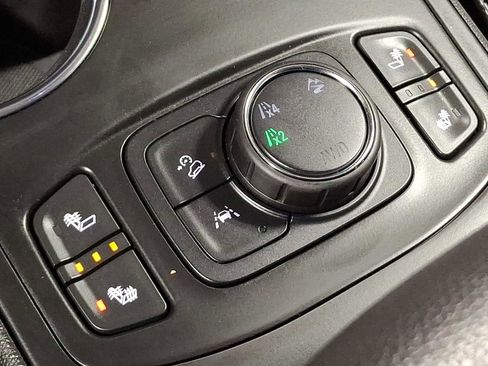 Used 2023 GMC Terrain SLT AWD/4WD image 24