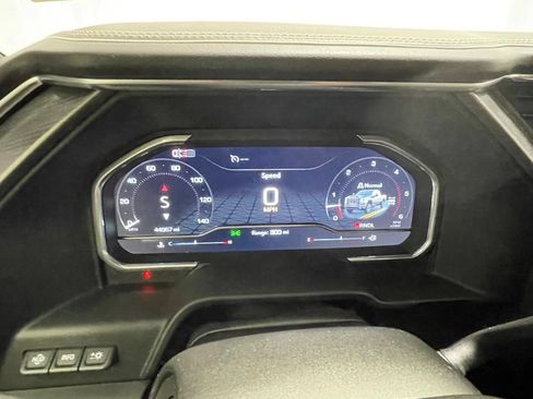 Used 2024 GMC Sierra 2500 Denali Ultimate AWD/4WD image 42