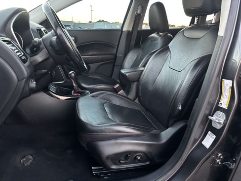 Used 2020 Jeep Compass Limited FWD image 9