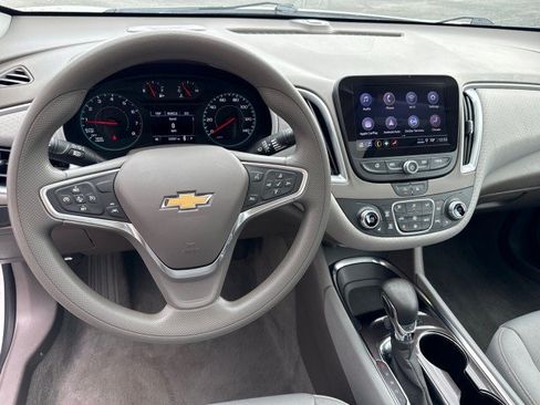 Used 2023 Chevrolet Malibu LT w/ LPO, Floor Liner Package FWD image 18