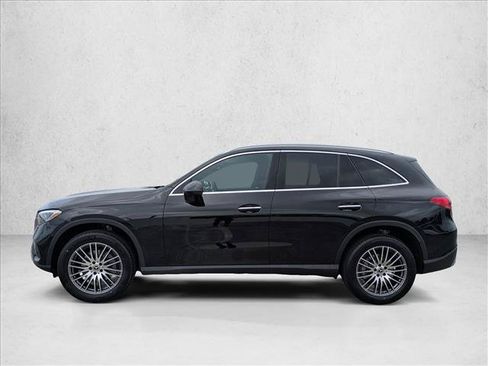 Used 2026 Mercedes-Benz GLC 300 image 8