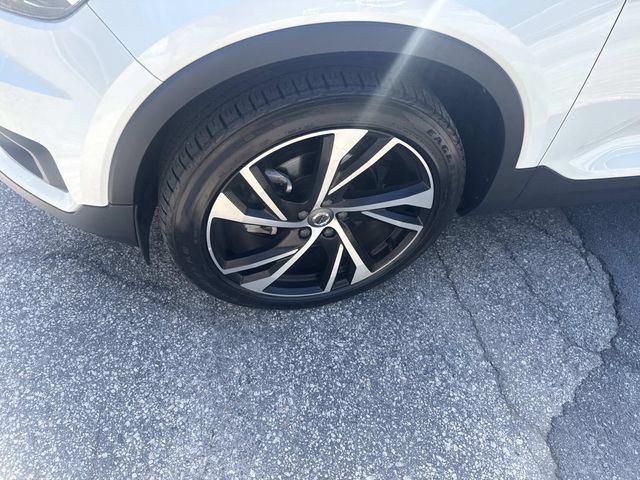Used 2021 Volvo XC40 T5 R-Design w/ Advanced Package AWD/4WD image 15