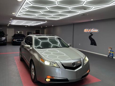 Used 2011 Acura TL w/ Technology Package image 1