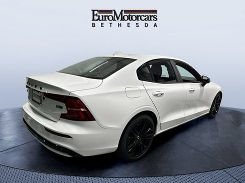 Used 2023 Volvo S60 B5 Plus w/ Climate Package AWD/4WD image 5