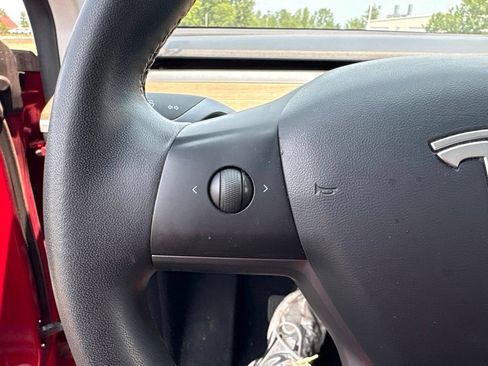 Used 2020 Tesla Model Y Long Range AWD/4WD image 19