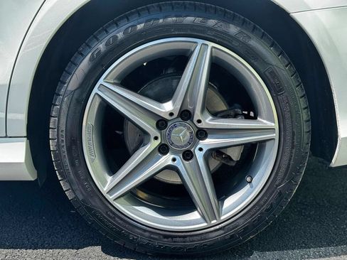 Used 2017 Mercedes-Benz E 300 w/ Premium 1 Package image 69