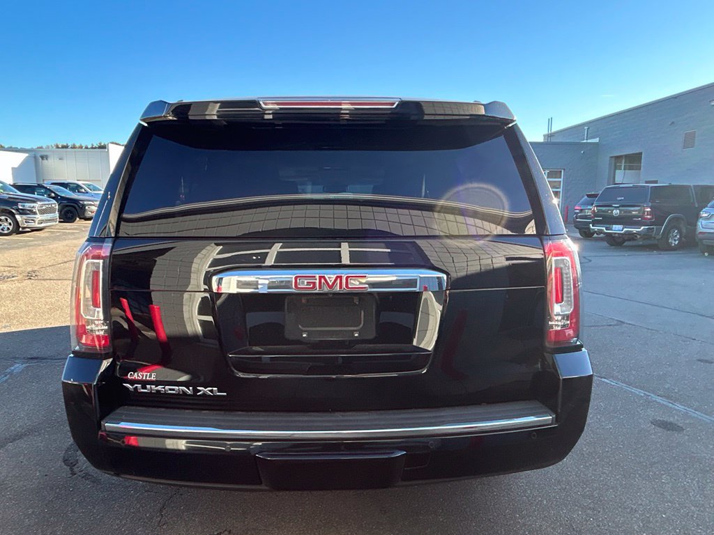 Used 2018 GMC Yukon XL Denali w/ Open Road Package AWD/4WD image 6